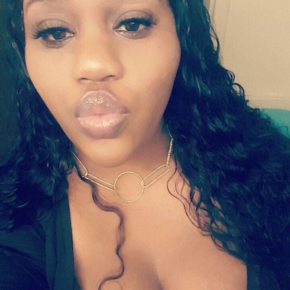 Meet your Posher, Nakeya